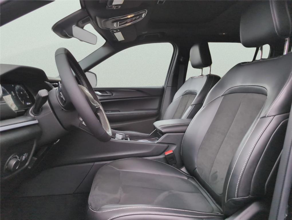 new 2025 Jeep Grand Cherokee L car, priced at $38,252