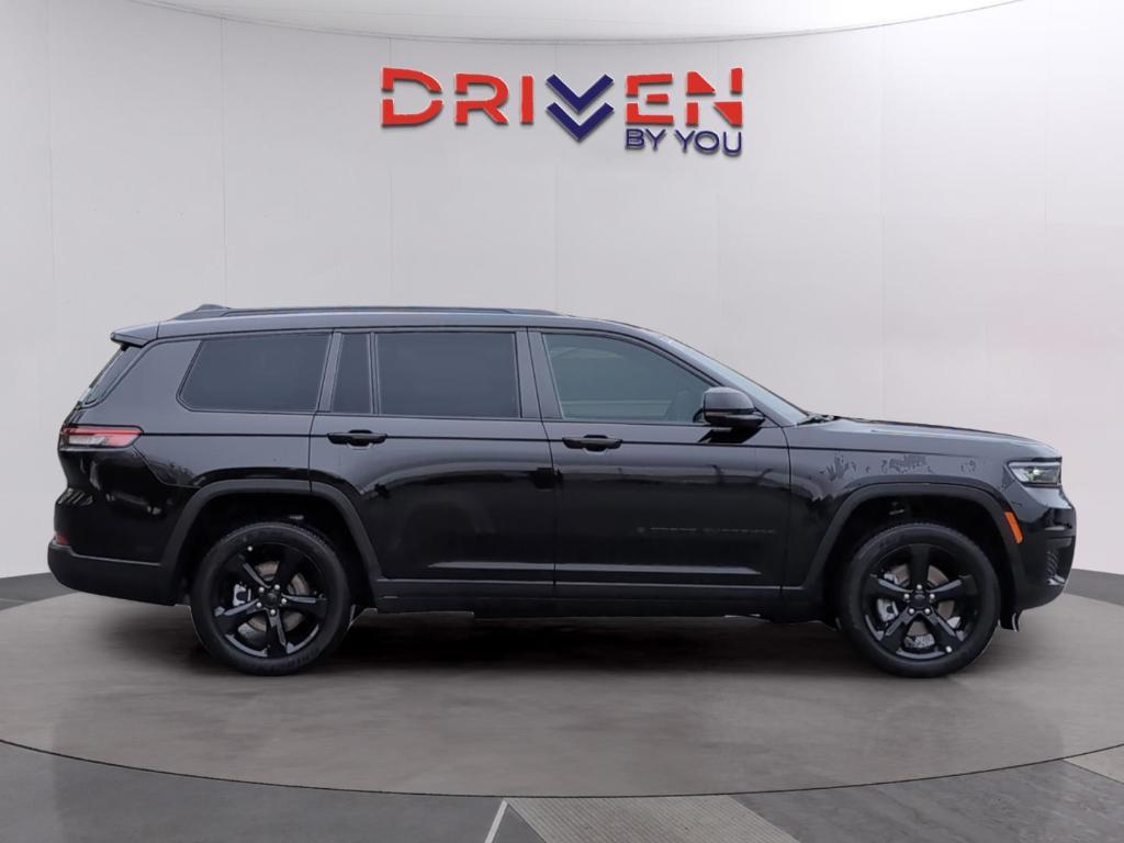 new 2025 Jeep Grand Cherokee L car, priced at $38,252