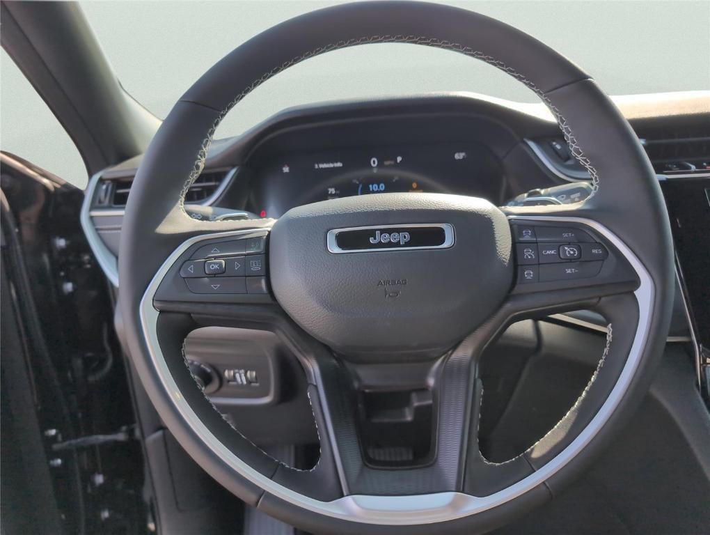 new 2025 Jeep Grand Cherokee car, priced at $36,145