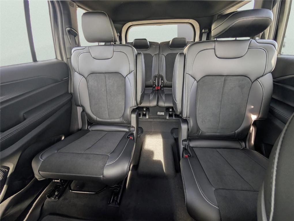 new 2025 Jeep Grand Cherokee L car, priced at $42,452