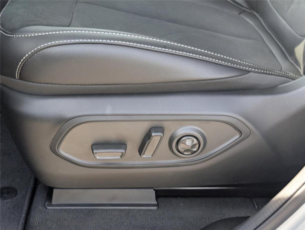 new 2025 Jeep Grand Cherokee L car, priced at $42,452