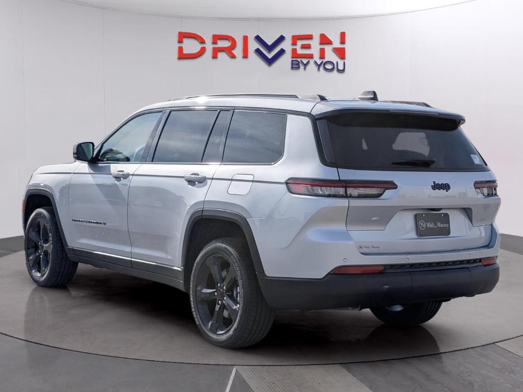 new 2025 Jeep Grand Cherokee L car, priced at $42,452