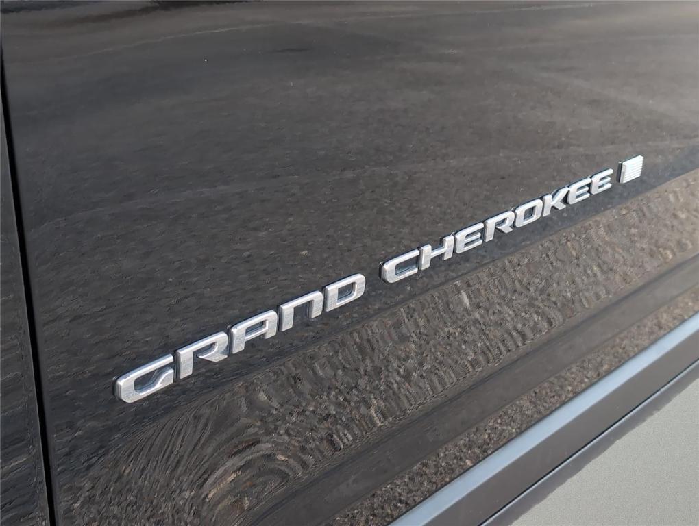 used 2024 Jeep Grand Cherokee L car, priced at $31,499