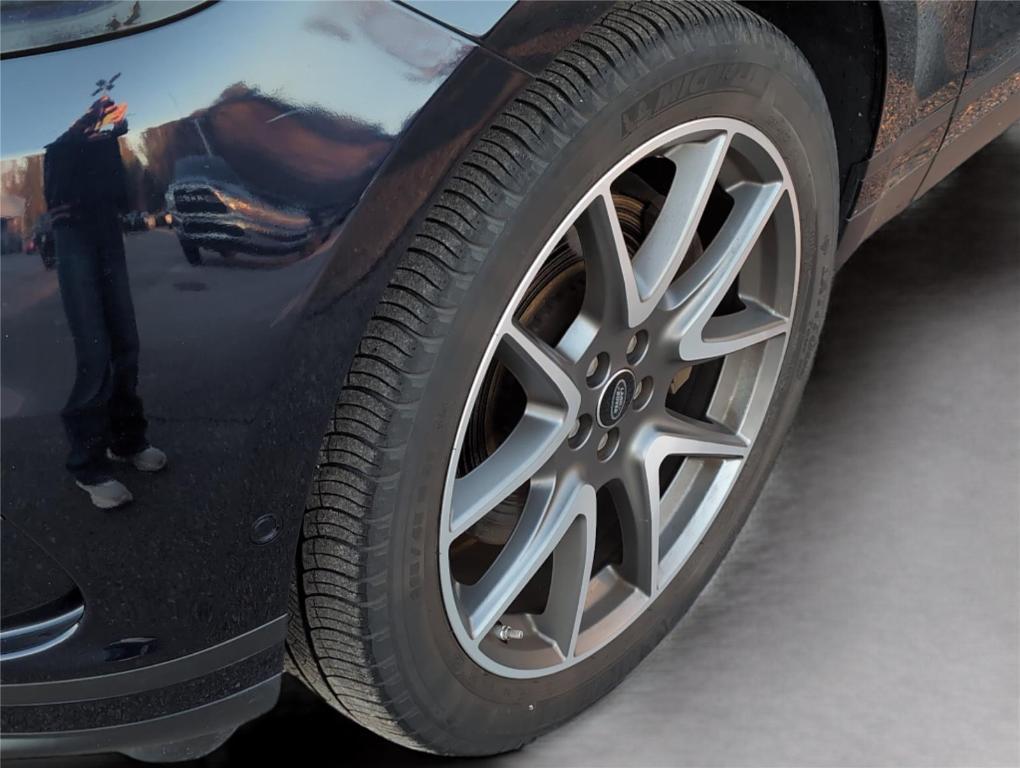 used 2021 Land Rover Range Rover Velar car, priced at $31,299