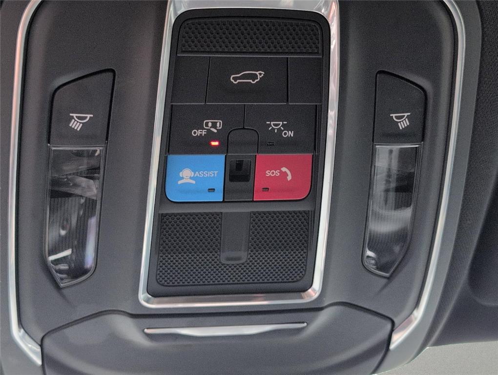 used 2024 Jeep Wagoneer L car, priced at $36,250