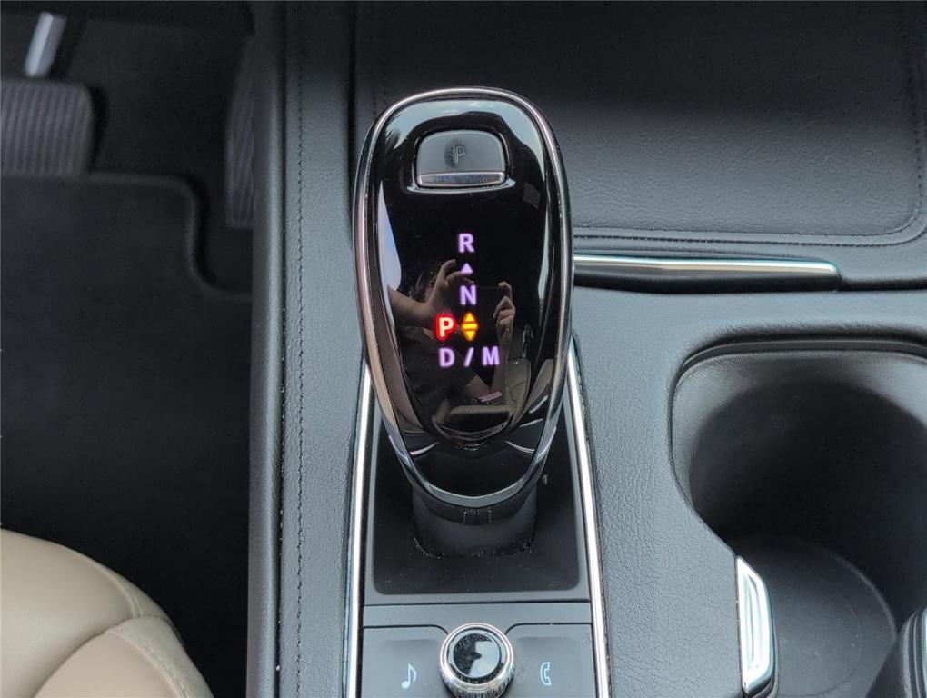 used 2025 Cadillac XT4 car, priced at $33,975