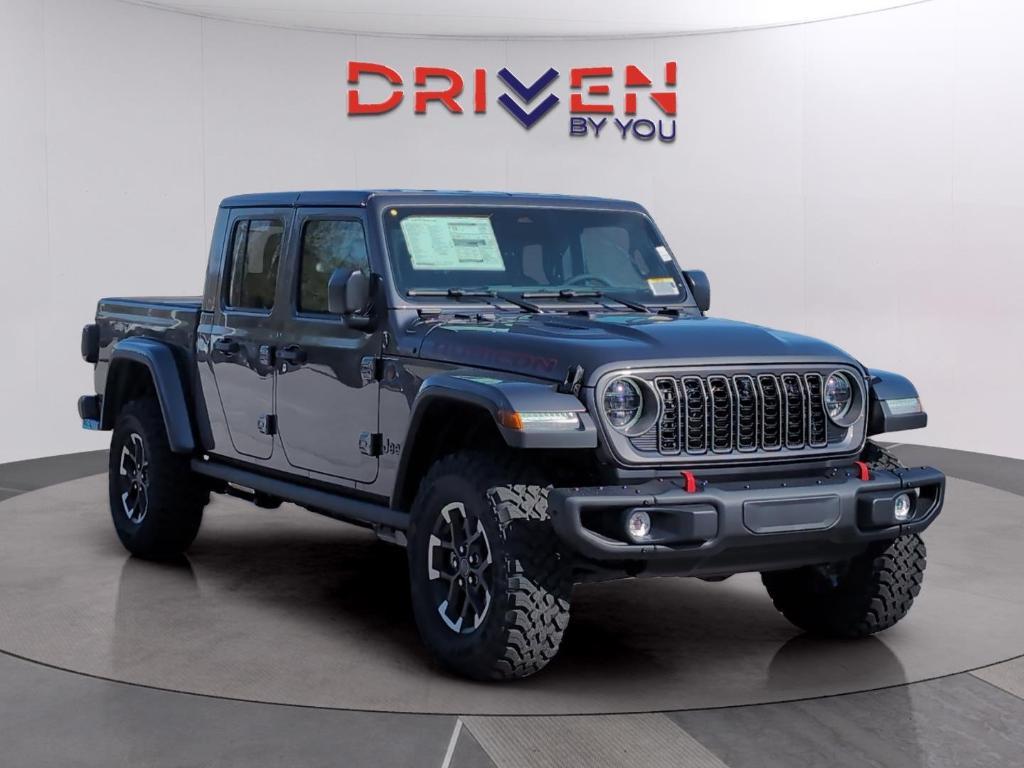 new 2026 Jeep Gladiator car, priced at $57,629