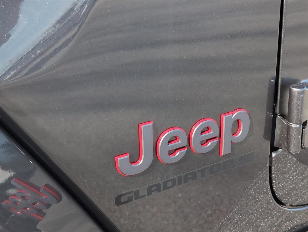 new 2026 Jeep Gladiator car, priced at $60,129