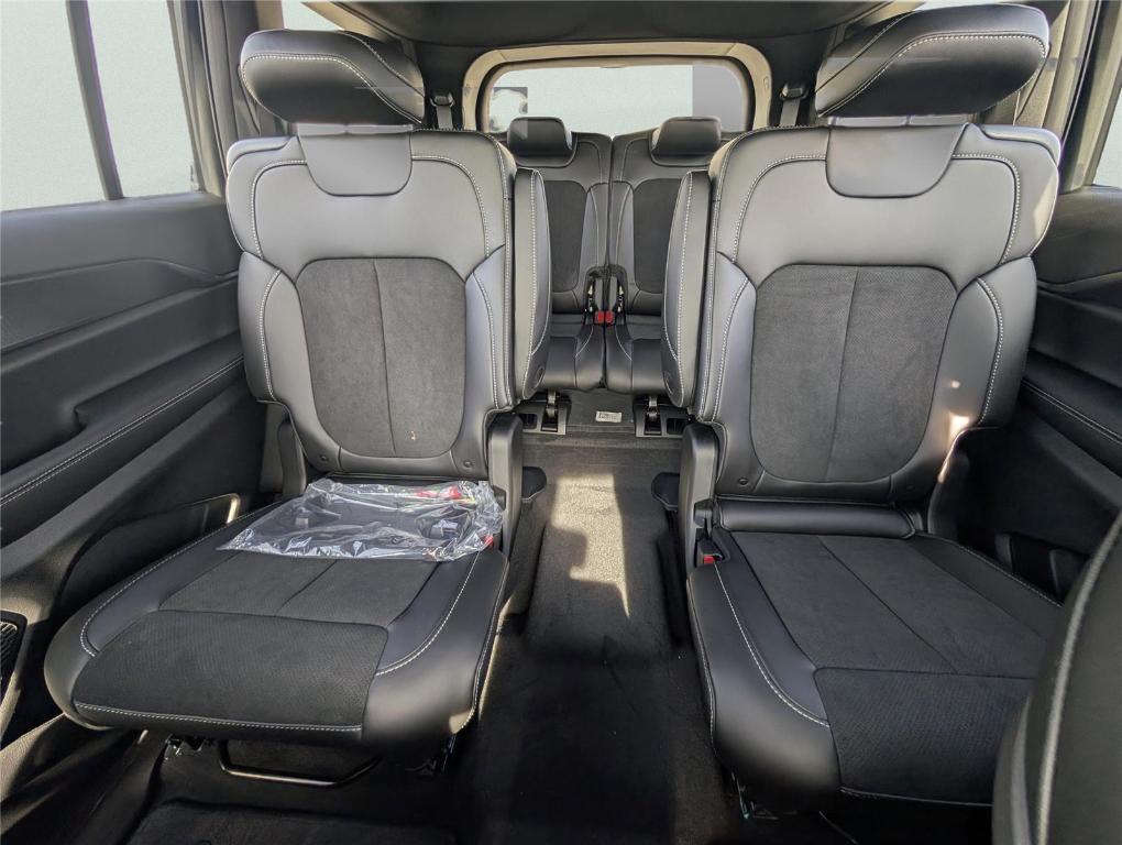 new 2025 Jeep Grand Cherokee L car, priced at $40,452