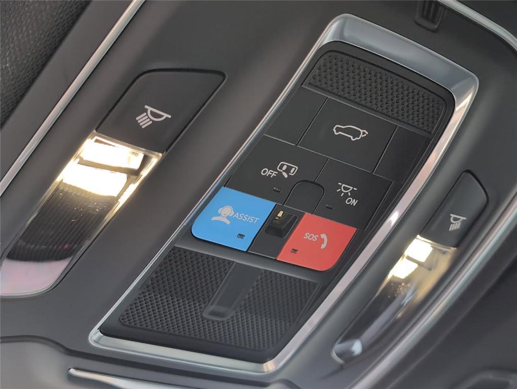 new 2026 Jeep Grand Cherokee car, priced at $43,370