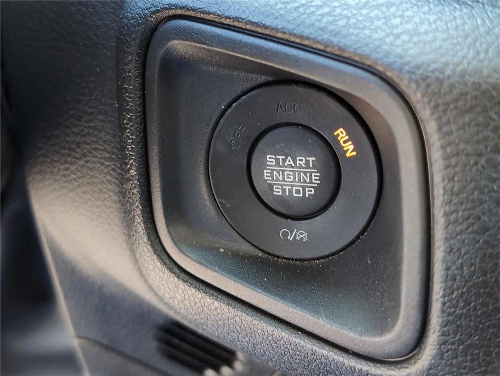 new 2025 Jeep Gladiator car, priced at $39,490