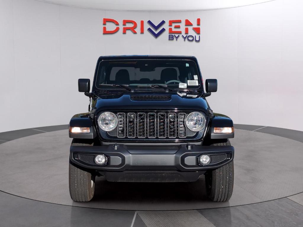 new 2025 Jeep Gladiator car, priced at $39,490