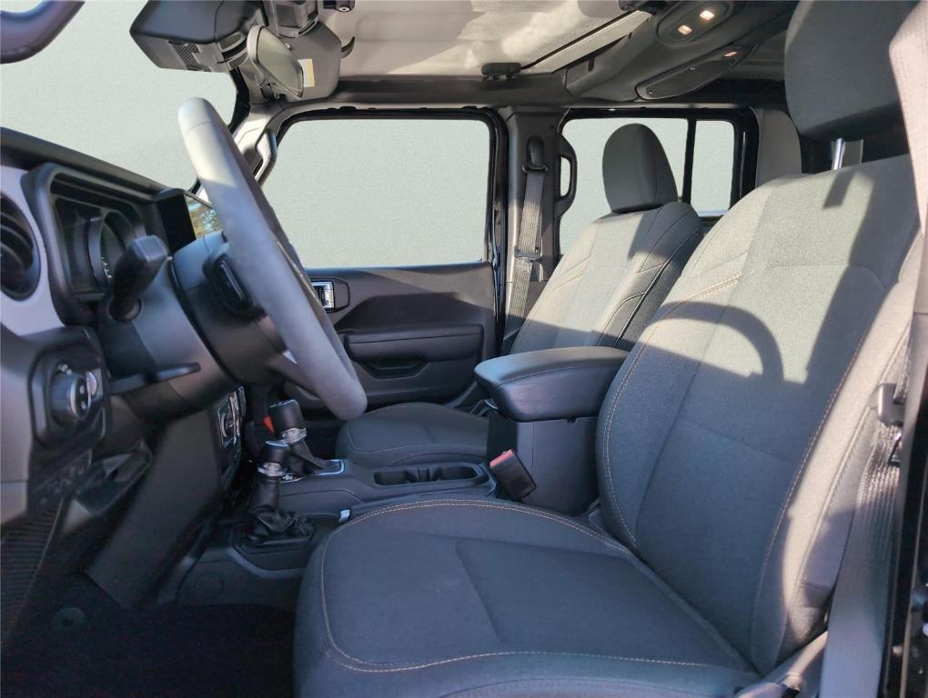 new 2025 Jeep Gladiator car, priced at $39,161