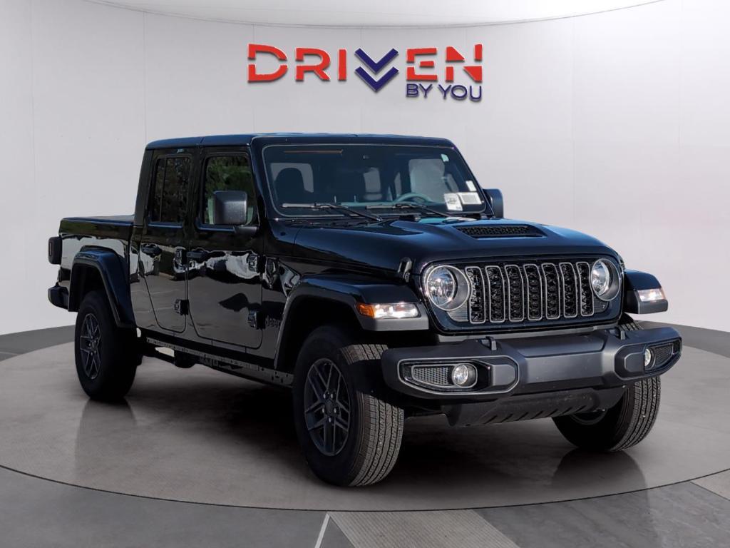 new 2025 Jeep Gladiator car, priced at $39,490