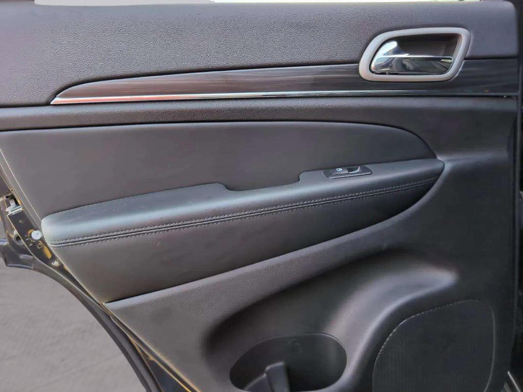 used 2021 Jeep Grand Cherokee car, priced at $26,799