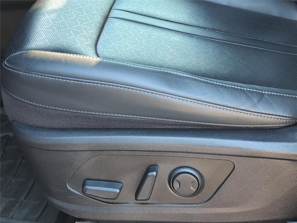 used 2021 Kia Sorento car, priced at $21,499