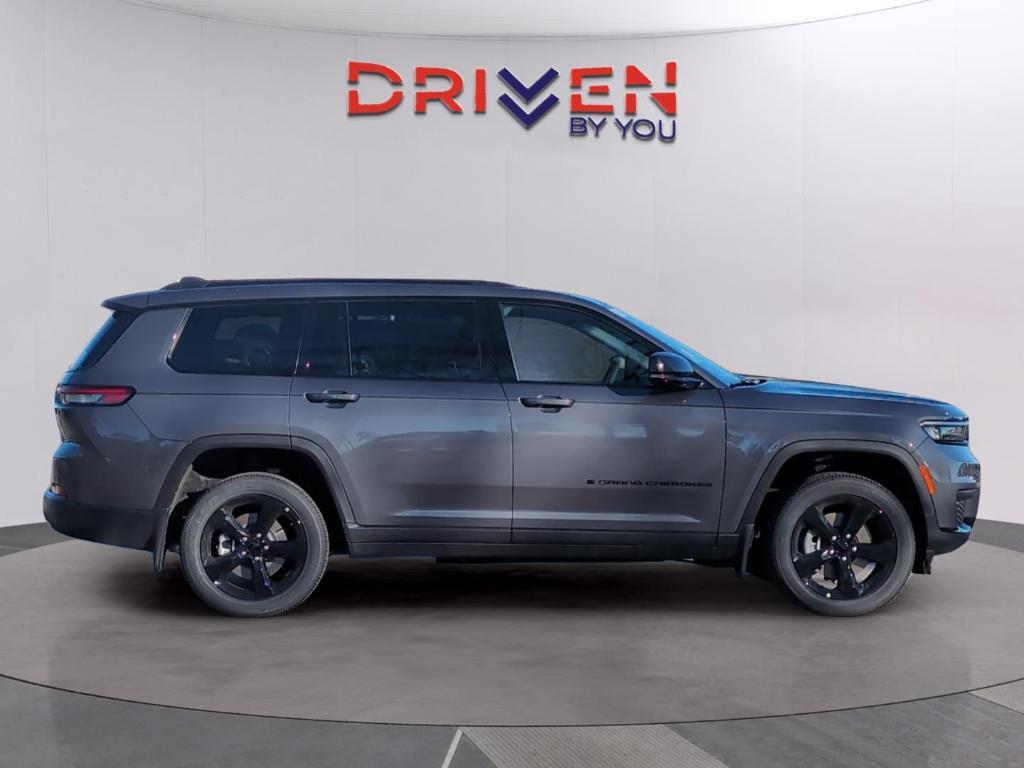 new 2025 Jeep Grand Cherokee L car, priced at $44,392