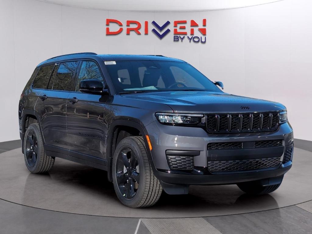 new 2025 Jeep Grand Cherokee L car, priced at $42,692