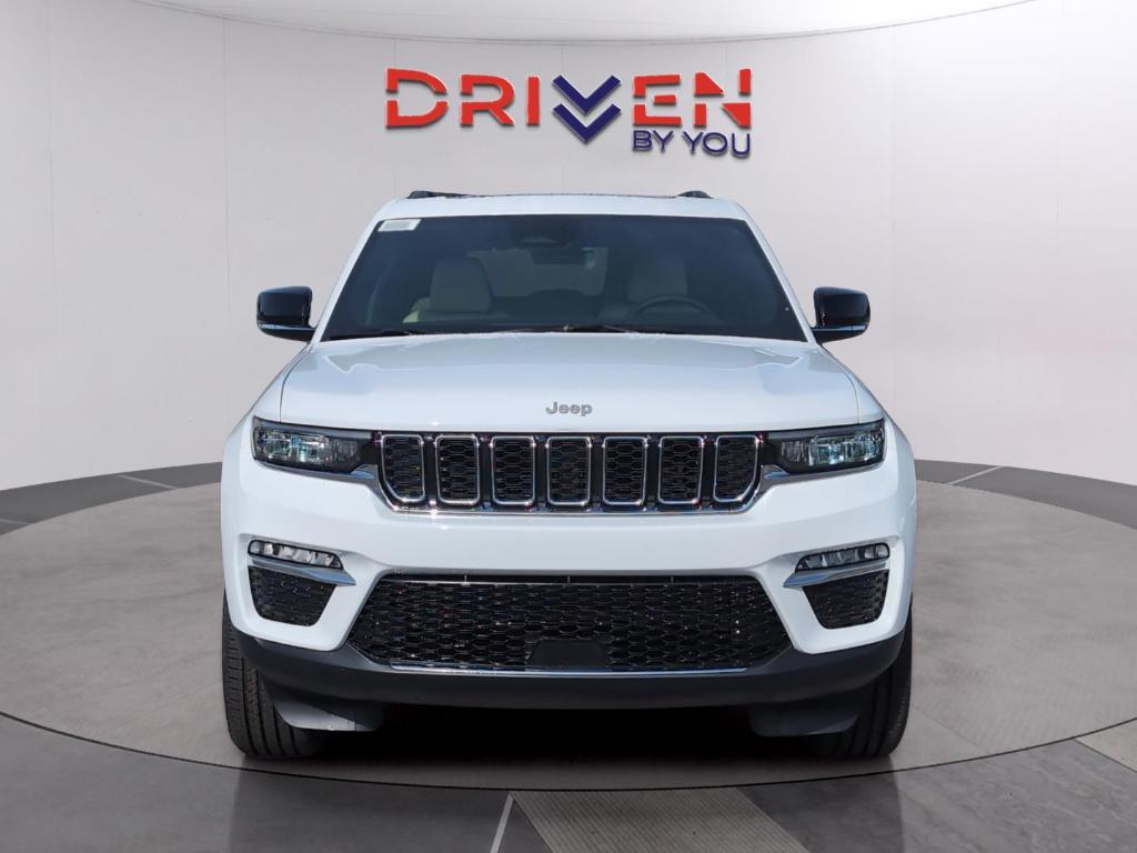 new 2025 Jeep Grand Cherokee car, priced at $42,461