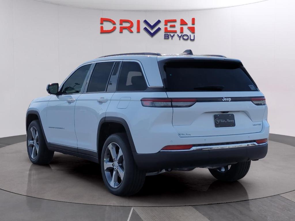 new 2025 Jeep Grand Cherokee car, priced at $42,461
