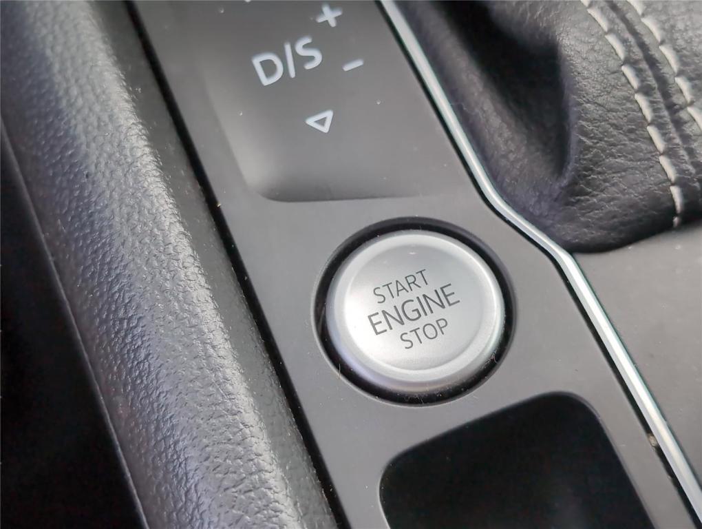 used 2023 Volkswagen Atlas car, priced at $29,812