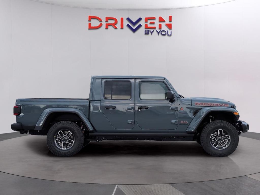 new 2026 Jeep Gladiator car, priced at $56,539