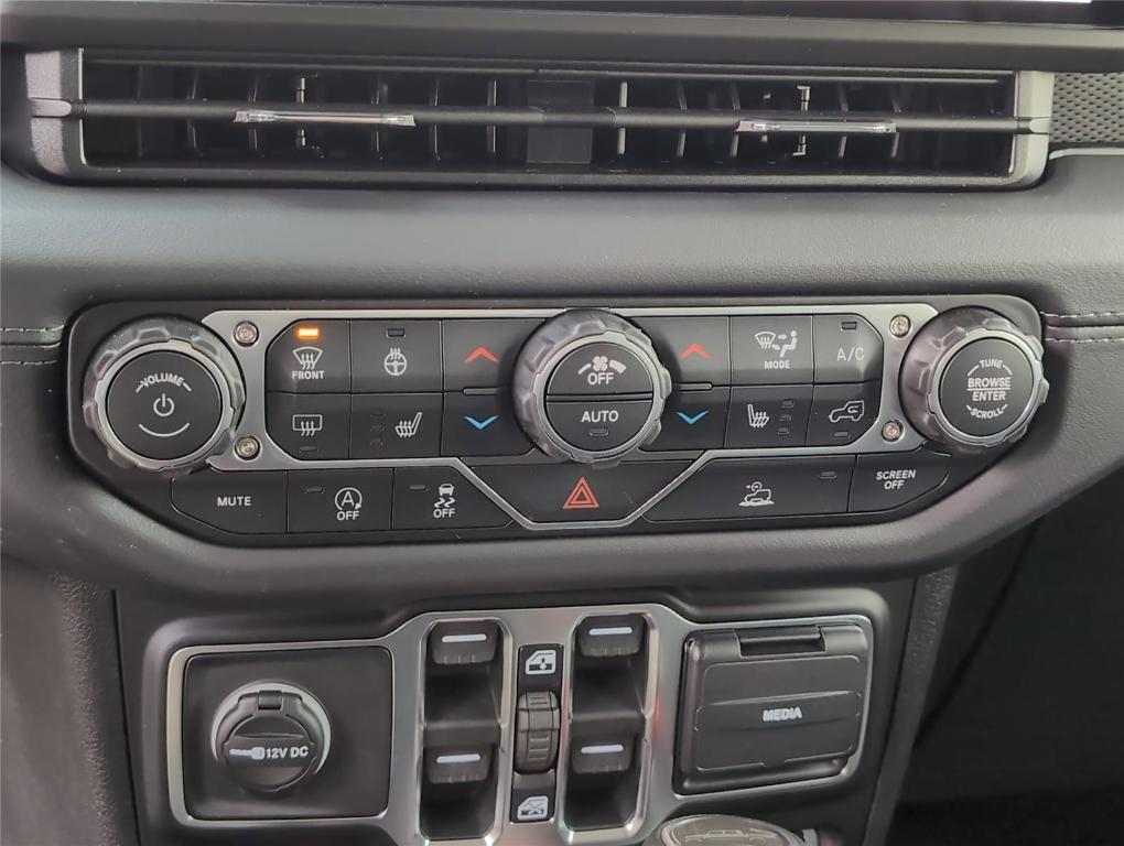 new 2026 Jeep Gladiator car, priced at $56,539