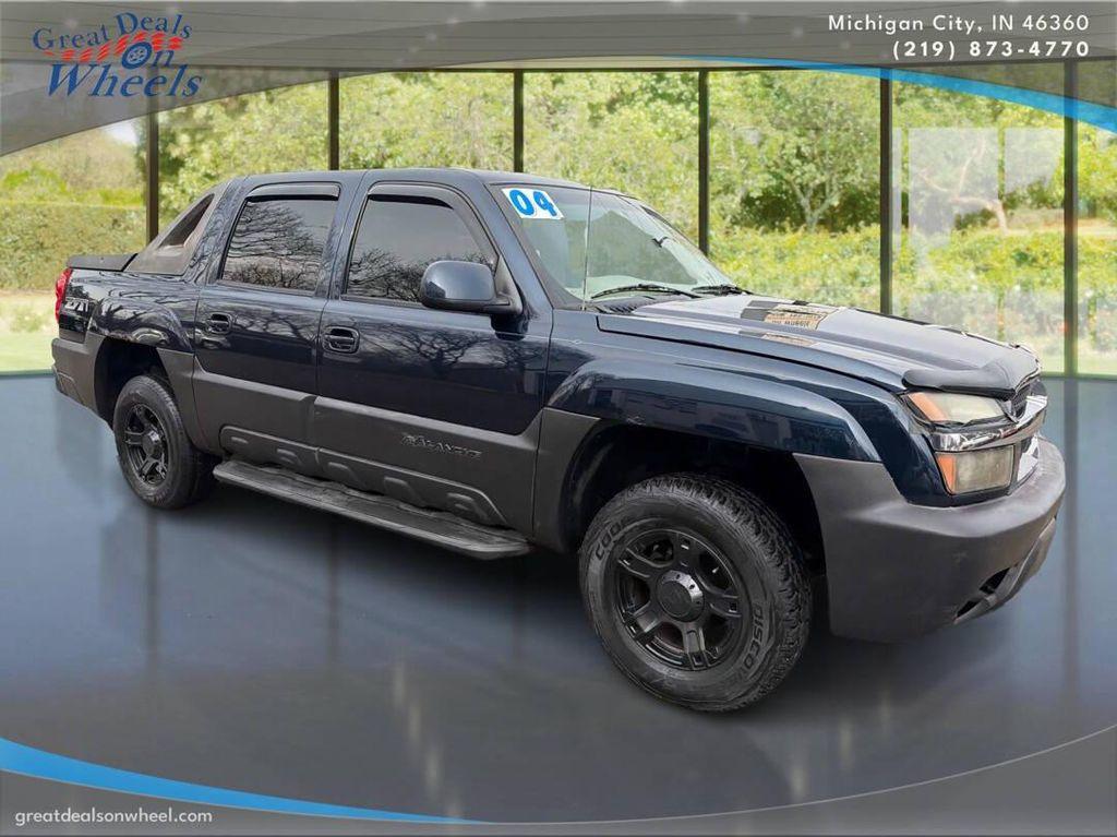 used 2004 Chevrolet Avalanche car, priced at $3,990