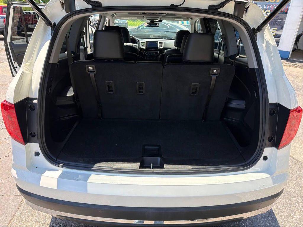 used 2017 Honda Pilot car