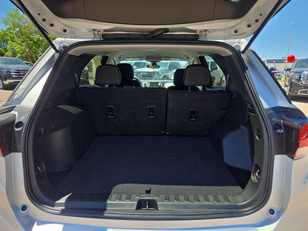 used 2022 Chevrolet Equinox car, priced at $18,660