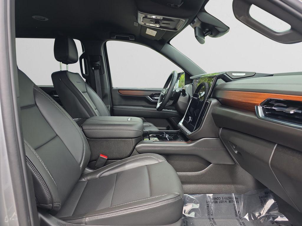used 2025 GMC Yukon XL car, priced at $74,536