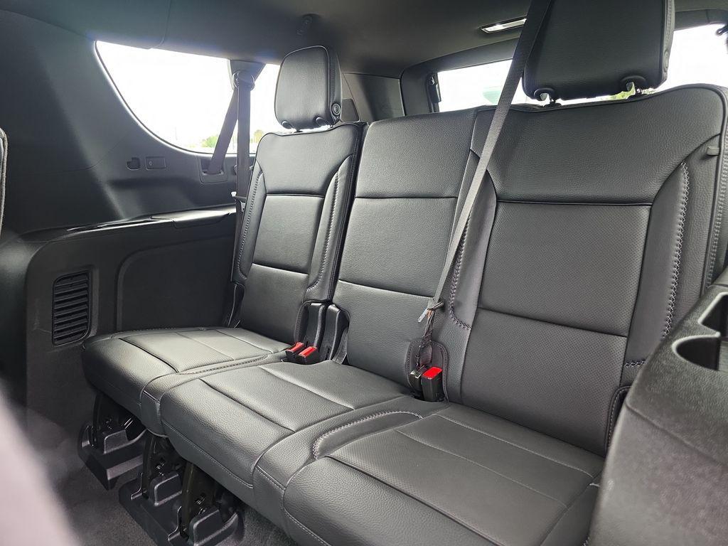 used 2025 GMC Yukon XL car, priced at $74,536