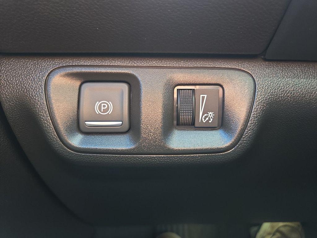 used 2023 GMC Acadia car, priced at $27,388
