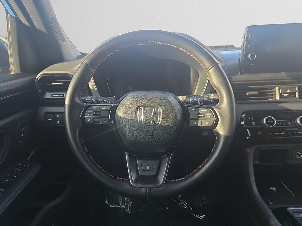 used 2023 Honda Pilot car, priced at $41,888