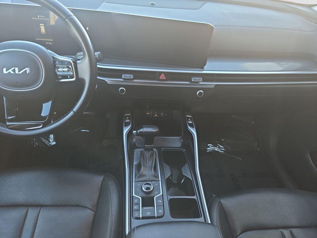 used 2024 Kia Sorento car, priced at $25,888