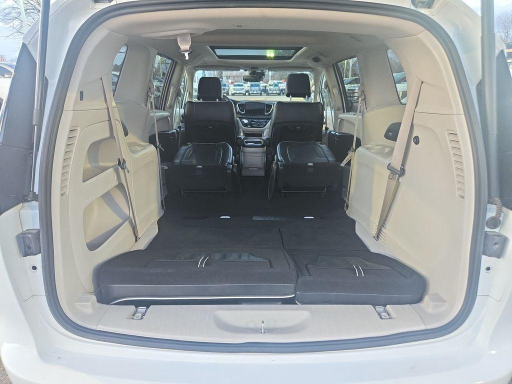 used 2023 Chrysler Pacifica car, priced at $27,494