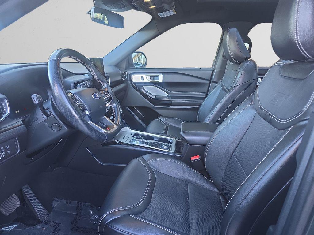 used 2022 Ford Explorer car, priced at $35,288