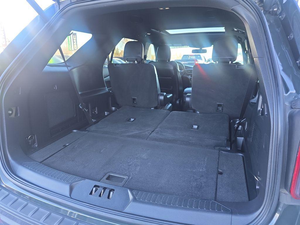 used 2022 Ford Explorer car, priced at $35,288