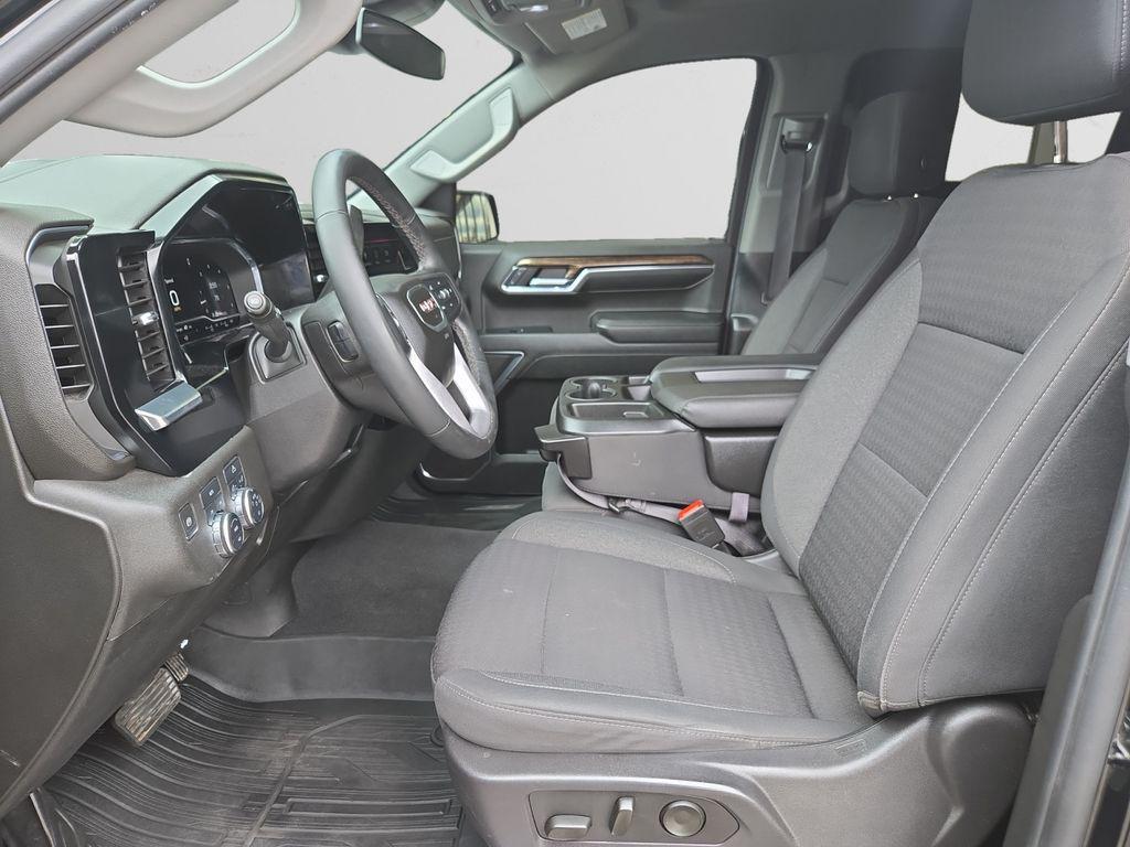 used 2024 GMC Sierra 1500 car, priced at $43,680