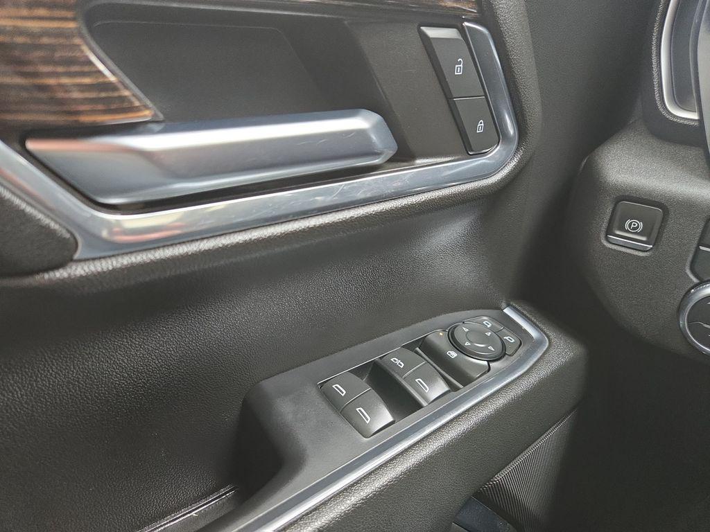 used 2024 GMC Sierra 1500 car, priced at $43,680