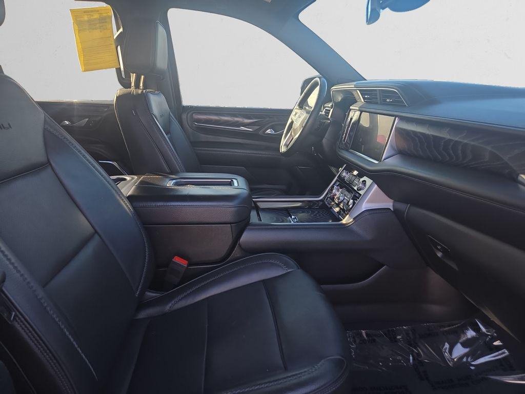 used 2023 GMC Yukon car, priced at $59,788