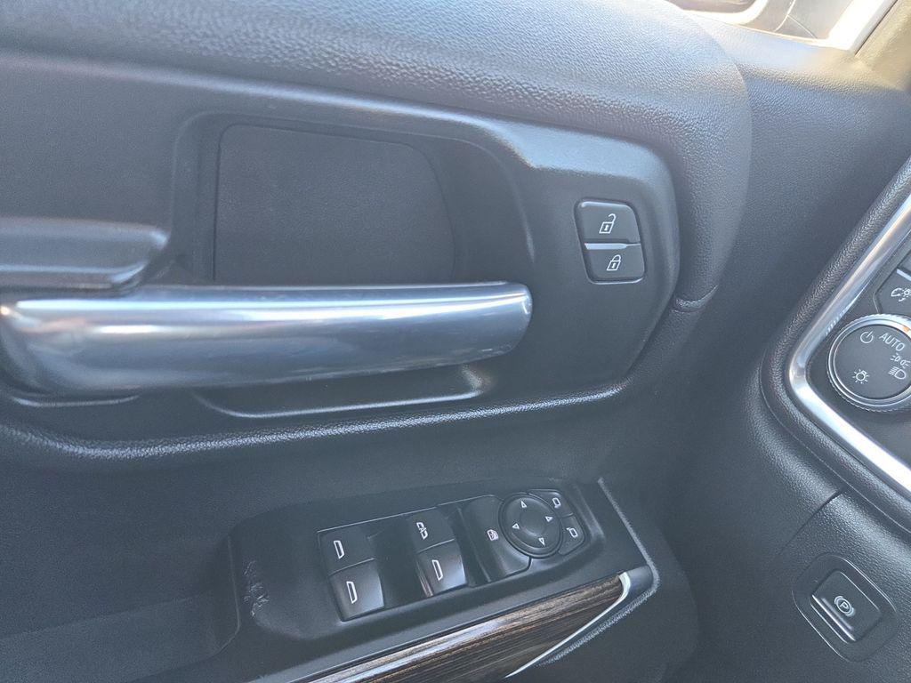 used 2019 GMC Sierra 1500 car, priced at $33,720