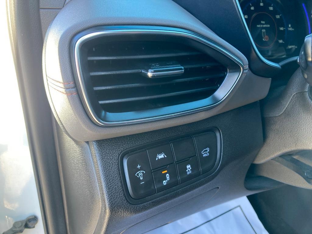 used 2019 Hyundai Santa Fe car, priced at $19,161