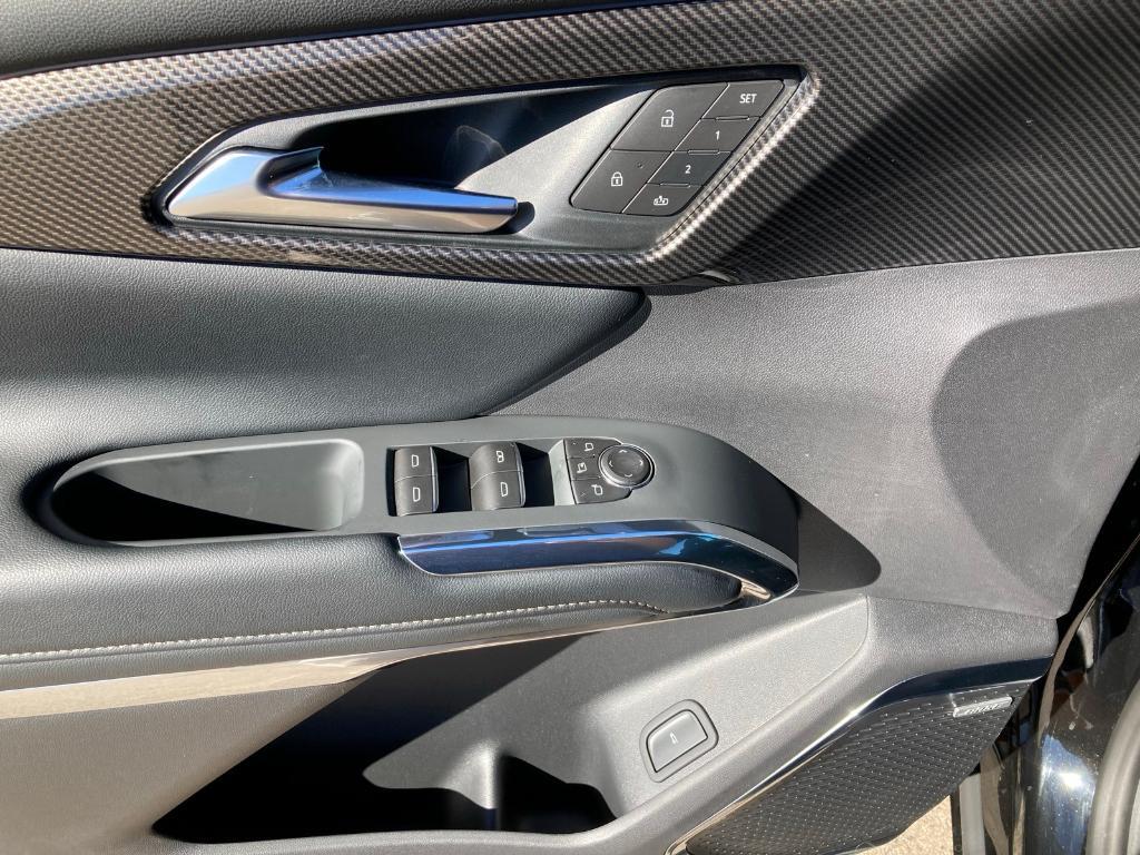 new 2026 Chevrolet Traverse car, priced at $55,285