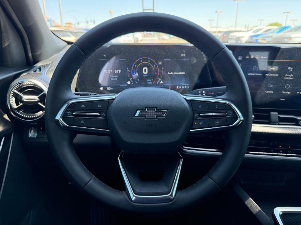 new 2026 Chevrolet Equinox car, priced at $33,179