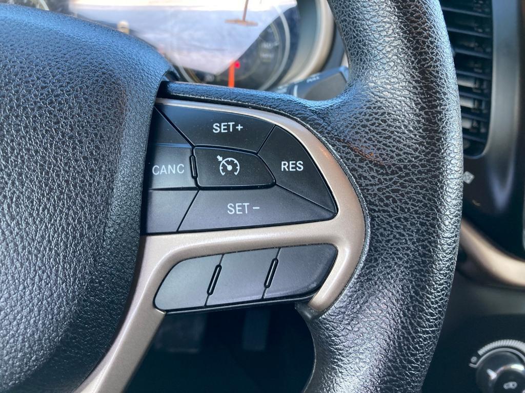 used 2016 Jeep Cherokee car, priced at $10,987