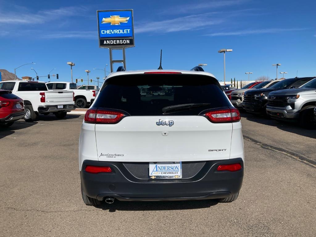 used 2016 Jeep Cherokee car, priced at $10,987