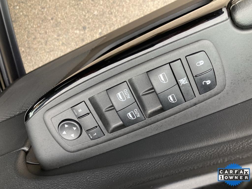 used 2023 Jeep Cherokee car, priced at $20,190