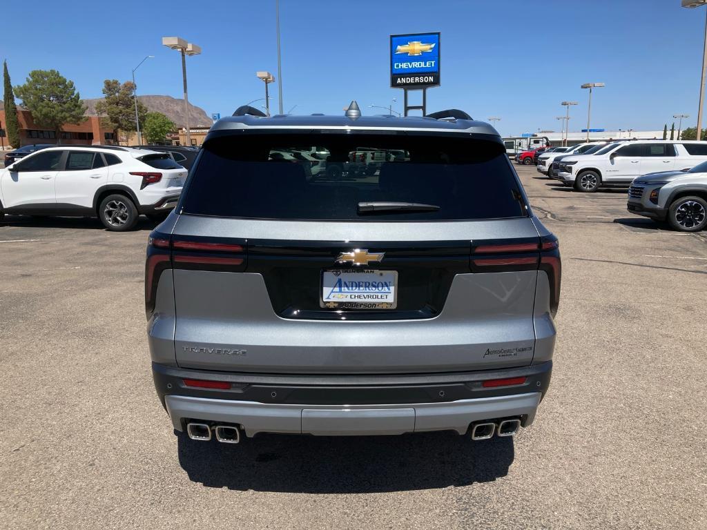 new 2026 Chevrolet Traverse car, priced at $39,945