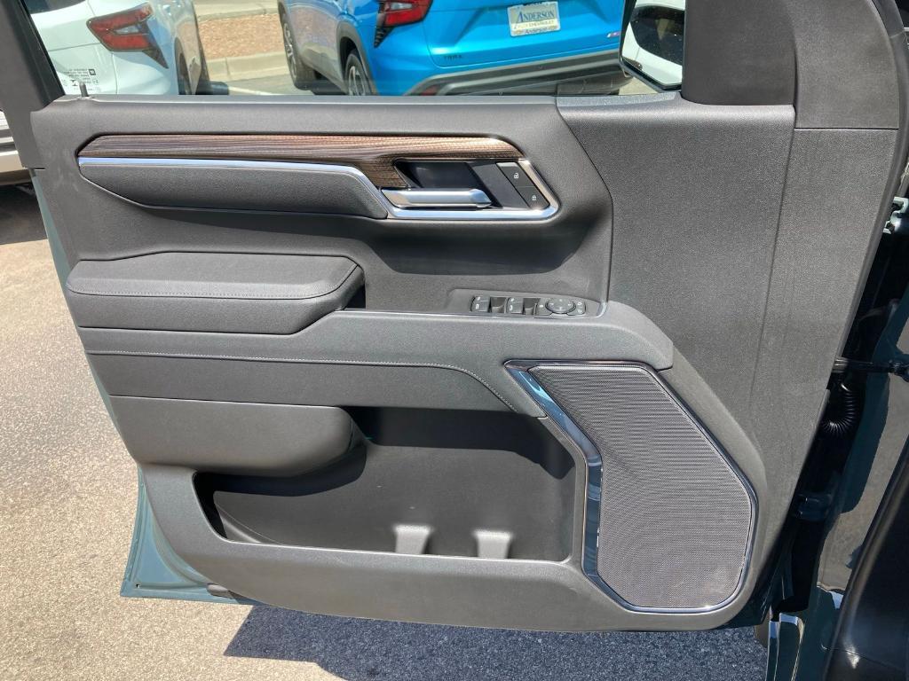 new 2025 Chevrolet Silverado 1500 car, priced at $44,230